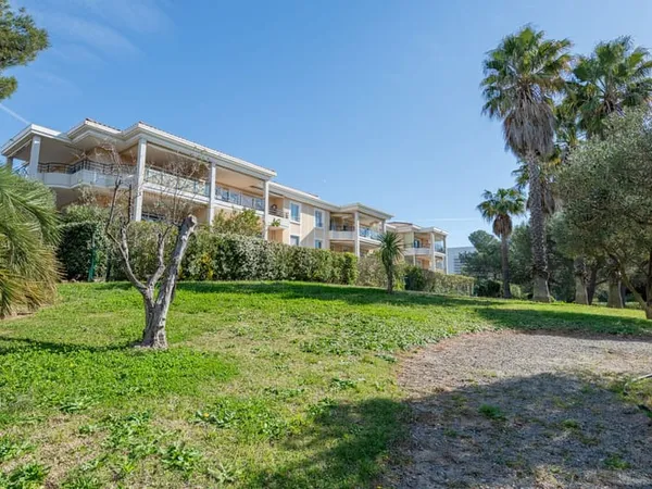 SAINT RAPHAEL APPARTEMENT 2 PIECES