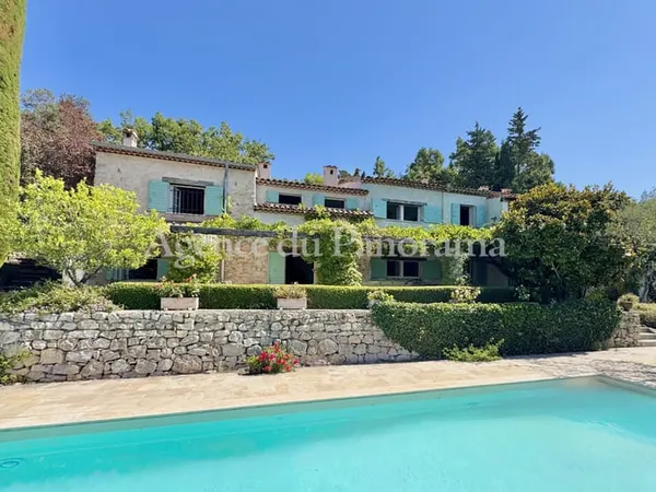 EXCLUSIVITE - MAGNIFIQUE PROPRIETE AVEC SA VUE PANORAMIQUE