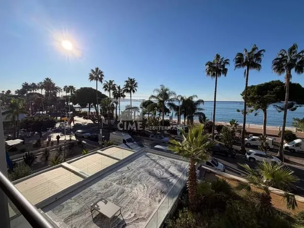 Cannes - Centre Croisette | Appartement 3 pièces - Vue mer panoramique