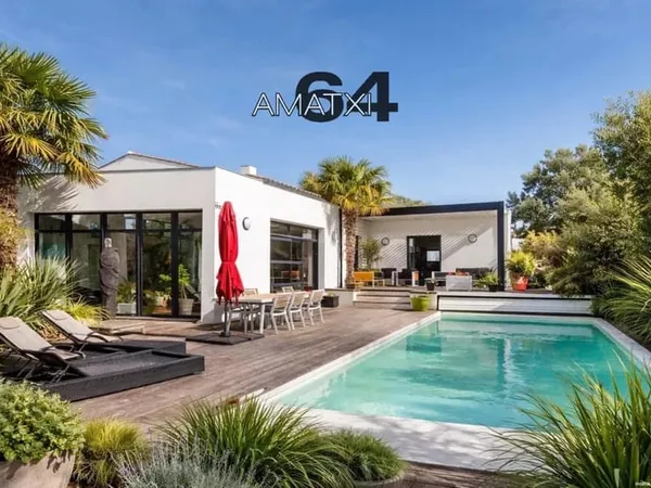 AU CALME - MAISON 3 CHAMBRES - PISCINE - ANGLET