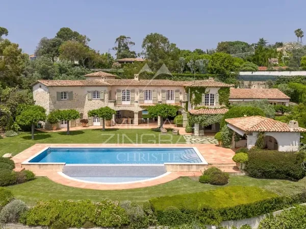 Cannes - Rare - Propriété de Charme avec Vue Panoramique Mer
