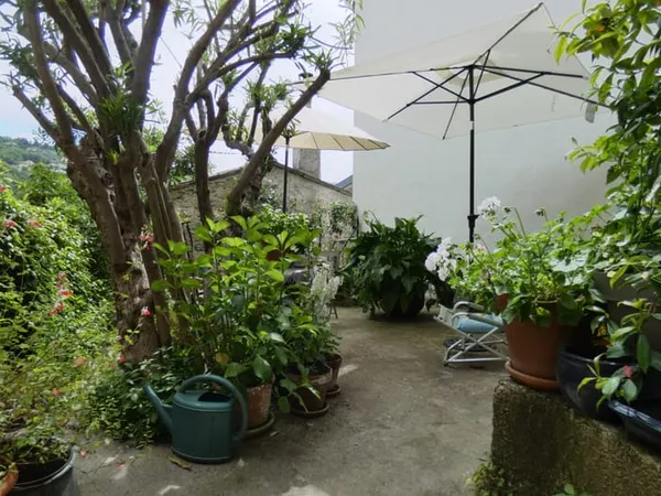 Maison de village 6 pièces 3 chambres avec jardin et terrass