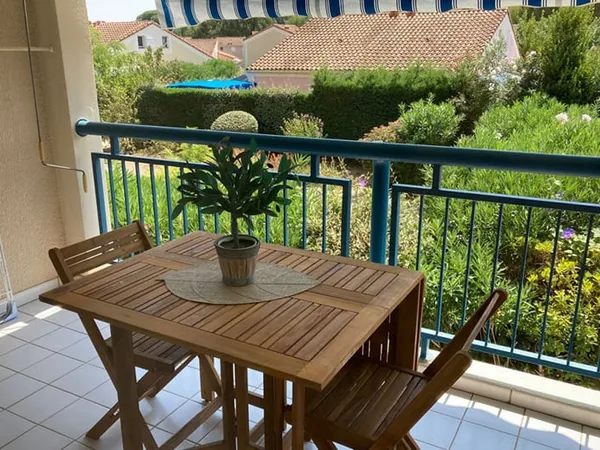 Appartement 2 pièces-Cabine - Piscine - Terrasse au calme - Parking privatif -Piscine