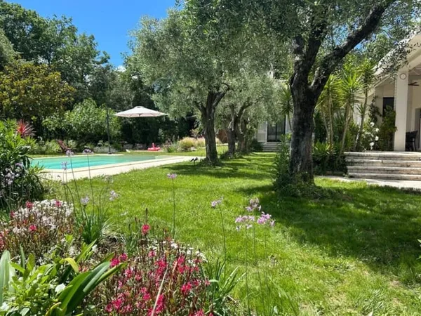 Villa de plain pied avec piscine - Tourrettes-sur-Loup