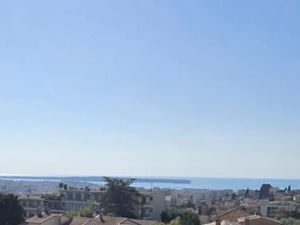 LE CANNET à vendre 4 pièces 94 m2 vue mer, cave et garage