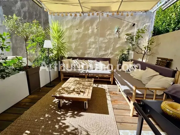 FLORENSAC MAISON RENOVEE , REMISE ET TERRASSE SANS VIS A VIS