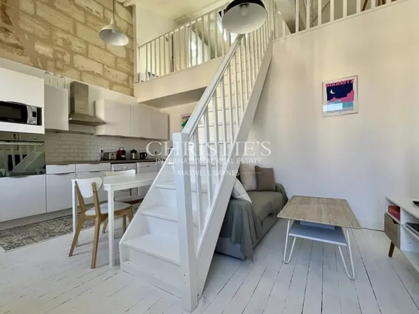 BORDEAUX - PROCHE PLACE STALINGRAD