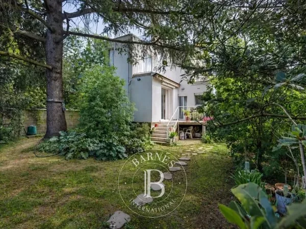 Maison 6 pièces 195 m²