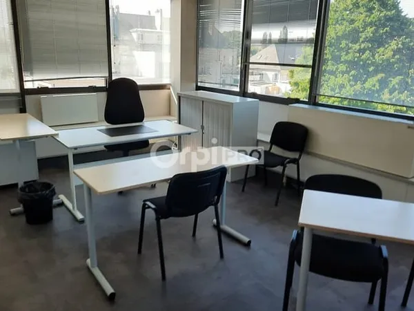 Bureau 26 m²