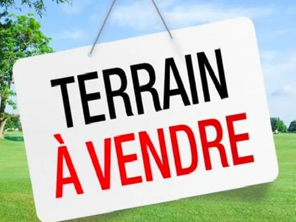 Terrain 923 m²