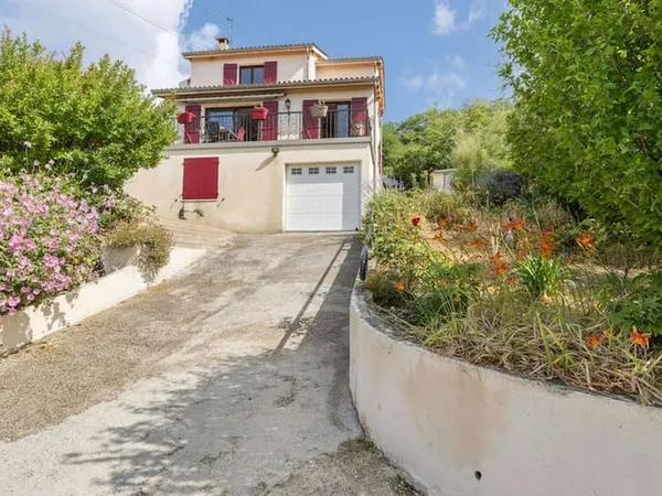 Maison 7 pièces 134 m²