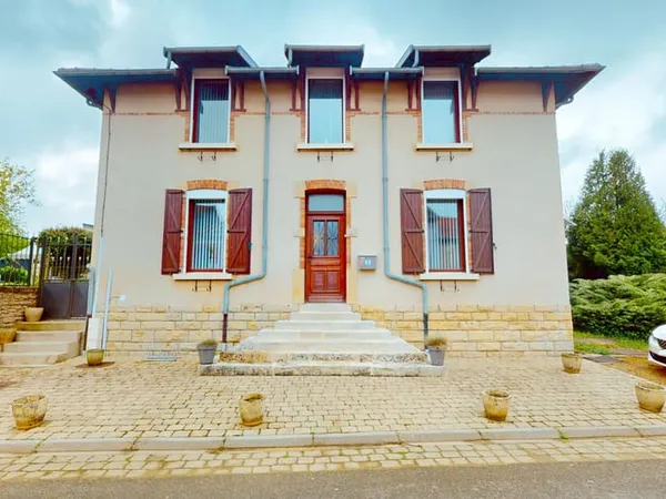 Maison 8 pièces 184 m²