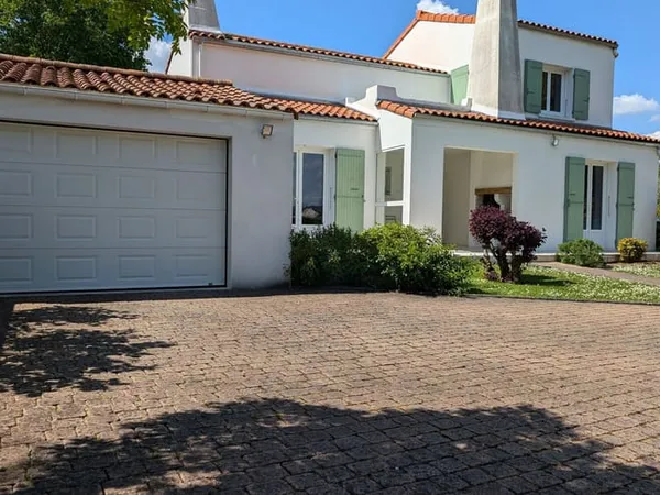 Maison 5 pièces 145 m²