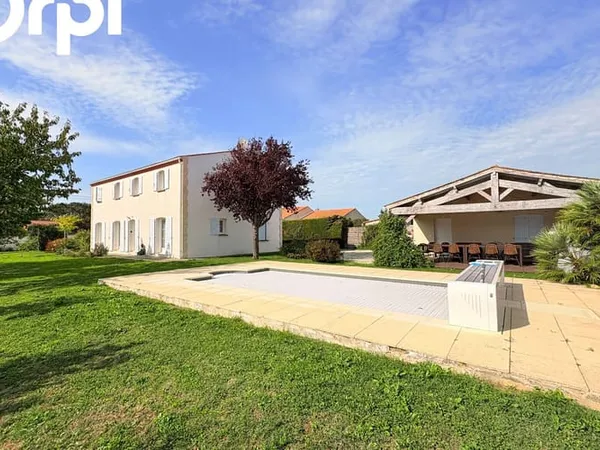 Maison 6 pièces 193 m²
