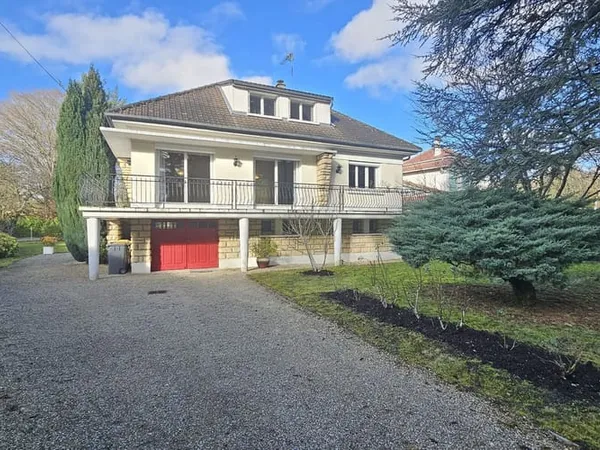 Maison 4 pièces 120 m²