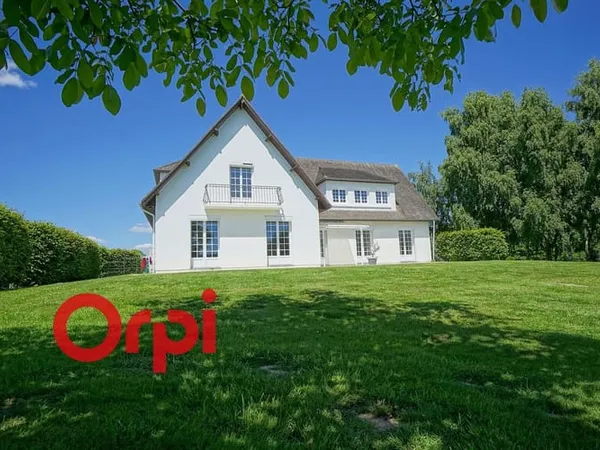 Maison 7 pièces 225 m²
