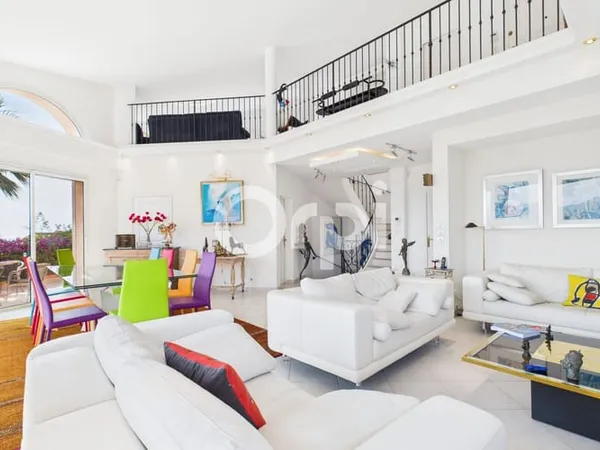 Maison 6 pièces 289 m²