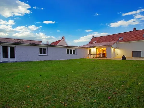 Maison 7 pièces 234 m² 