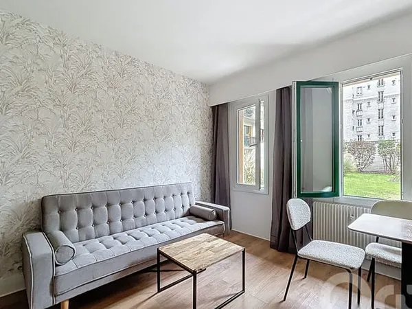 Studio 1 pièce 15 m² 