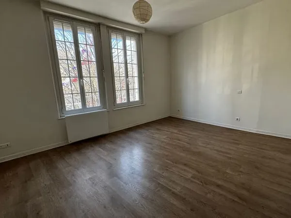 Studio 1 pièce 31 m² 