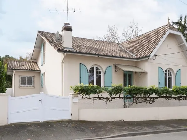 Maison 2 pièces 128 m² 