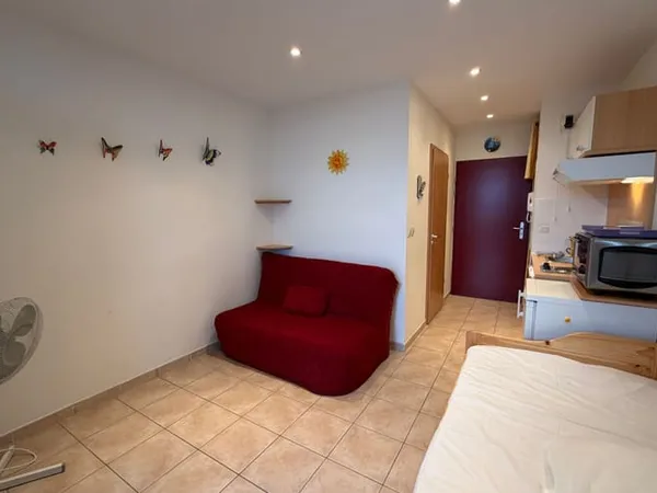 Studio 1 pièce 19 m² 