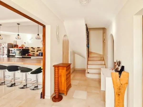 Maison 4 pièces 138 m² 