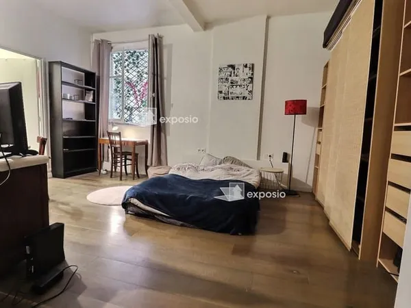 Studio 1 pièce 26 m² 