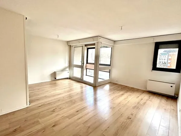 Appartement 4 pièces 77 m² 
