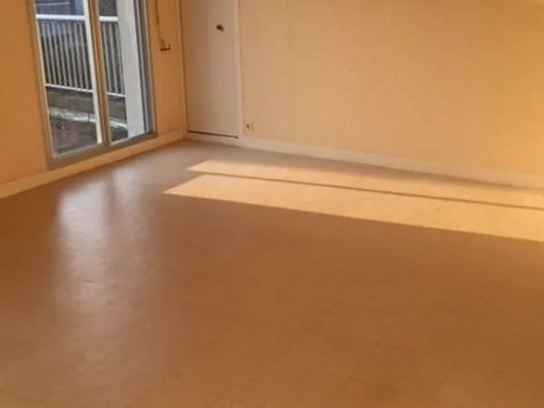 Appartement 2 pièces 81 m² 