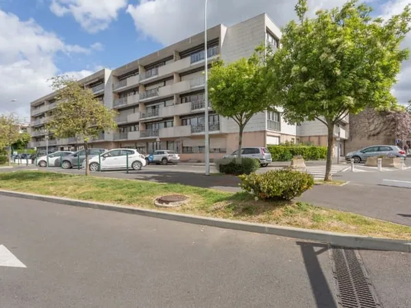 Appartement 3 pièces 84 m² 