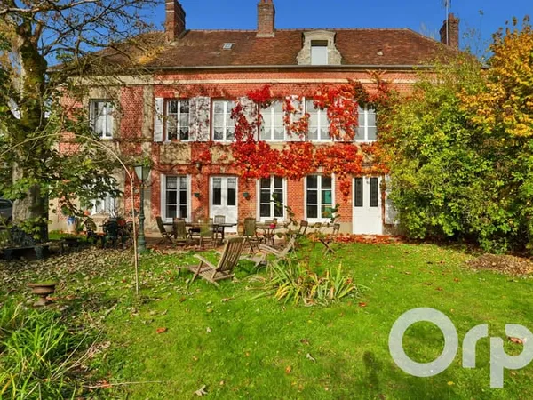 Maison 7 pièces 271 m² 
