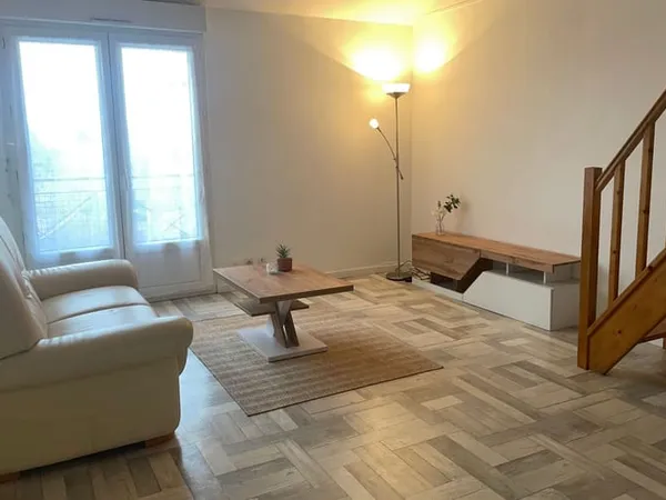 Studio 1 pièce 40 m² 