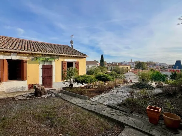 Combles 3 pièces 85 m² 