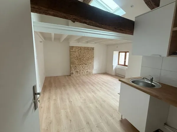 Studio 1 pièce 22 m² 