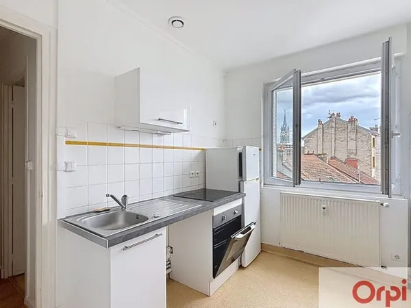 Appartement 1 pièce 65 m² 