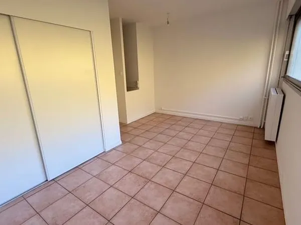 Studio 1 pièce 21 m² 