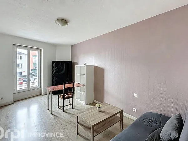 Studio 1 pièce 32 m² 
