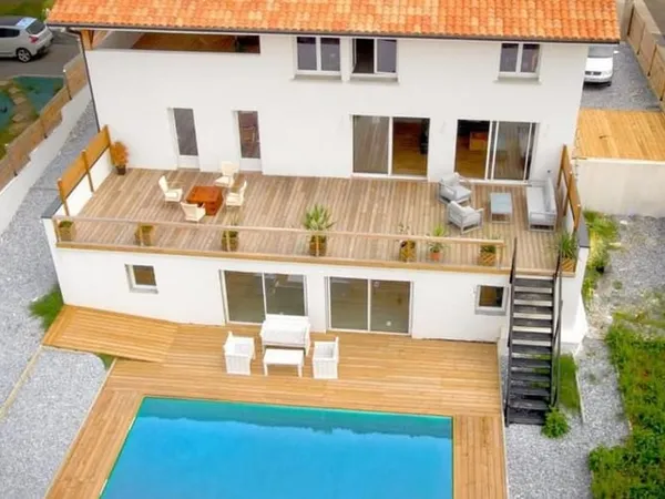 Maison 8 pièces 170 m² 
