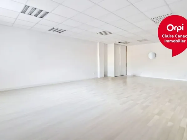 Bureau 45 m² 