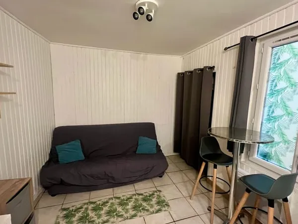 Appartement 1 pièce 14 m² 