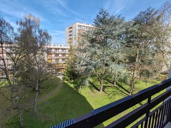 Appartement 5 pièces 104 m² 