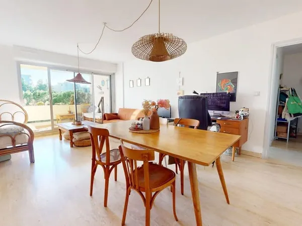 Appartement 2 pièces 64 m² 