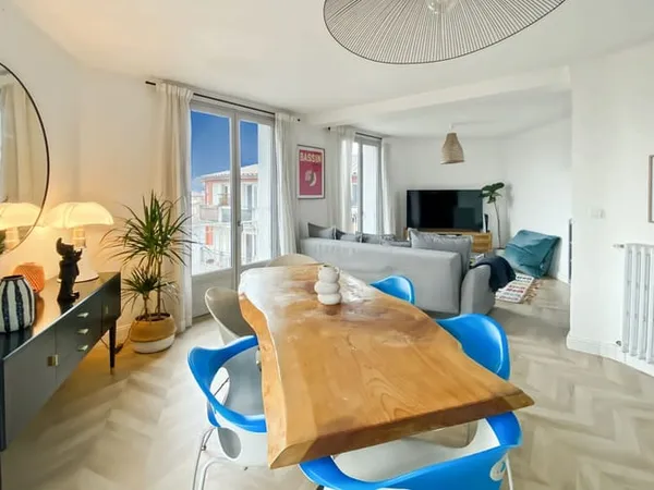 Appartement 2 pièces 82 m² 