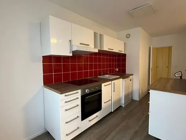 Appartement 4 pièces 77 m² 