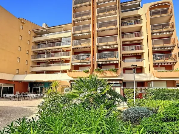 Studio 1 pièce 27 m² 