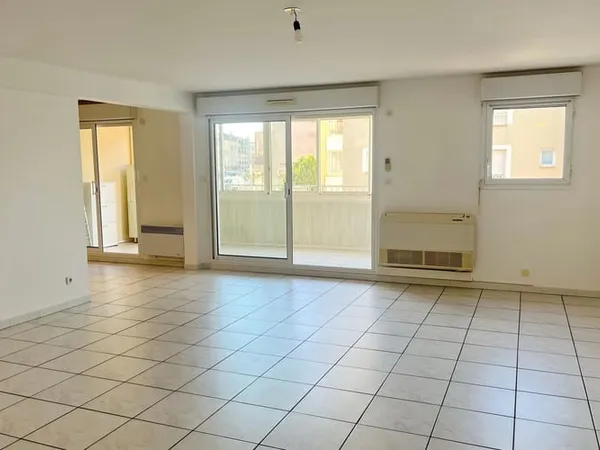 Appartement 3 pièces 100 m² 
