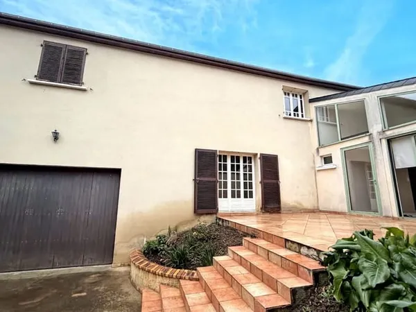 Maison 5 pièces 220 m² 