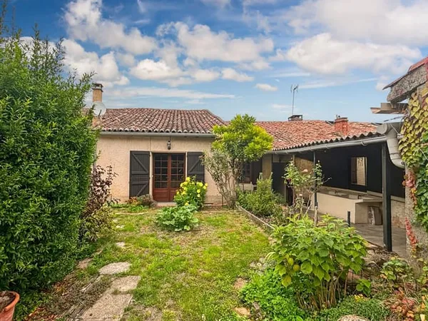 Maison 7 pièces 216 m²