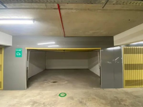 Parking - Garage Location Antibes   380€